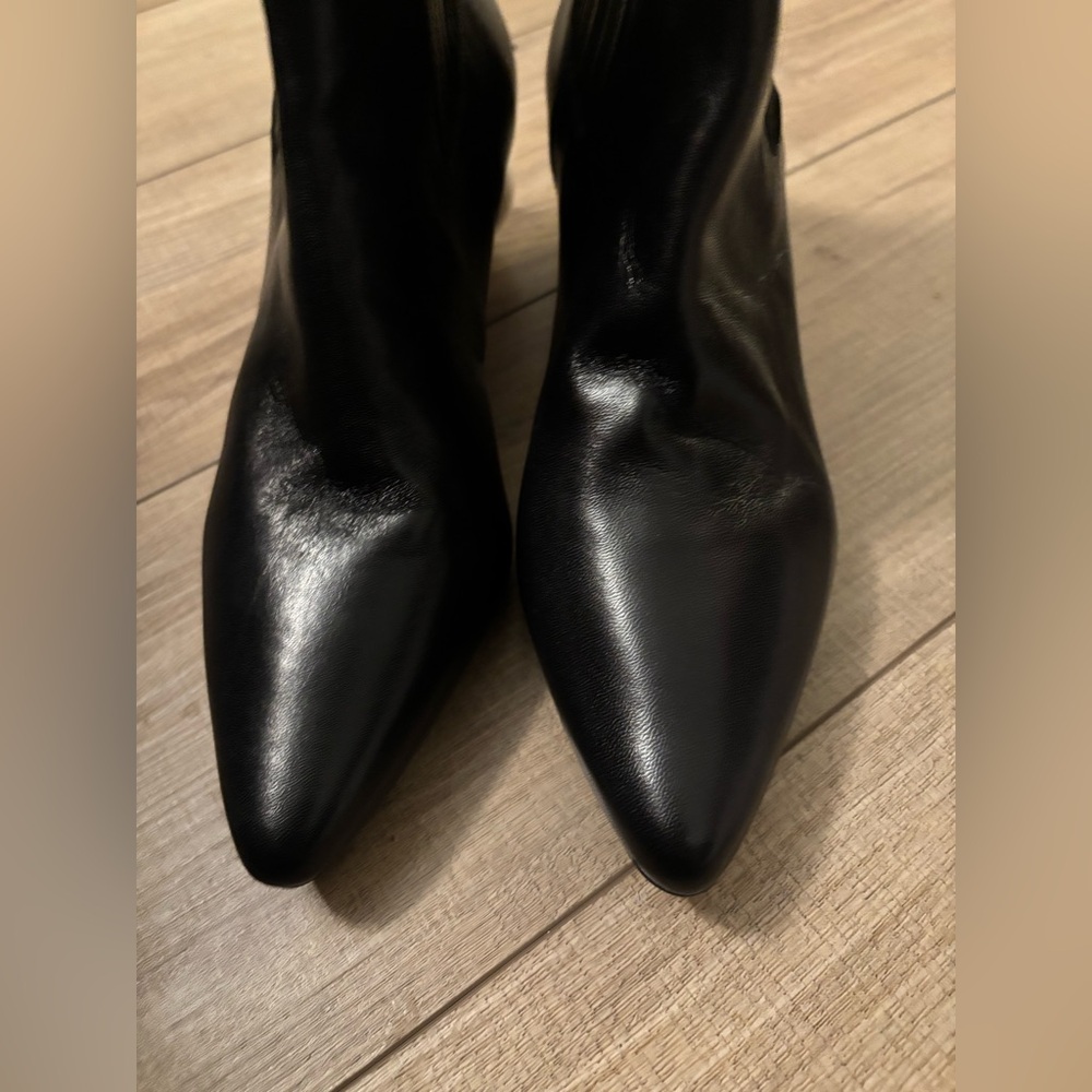 Elegant Black Women's Boots